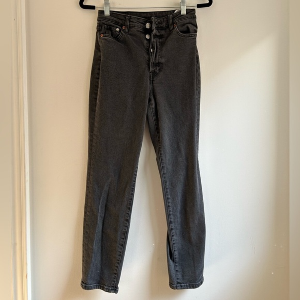 H&M mom jeans‎